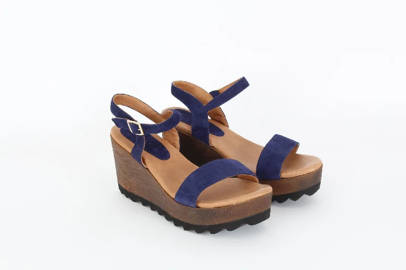 BEREVER Wedge sandals