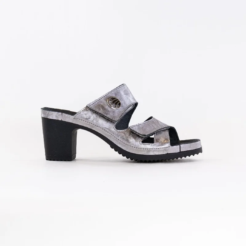 Vital Petra Mule Sandal (Women's) - Platinum Metallic Leather