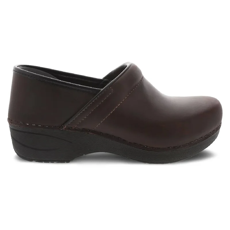 Women's Xp 2.0 Clog In Brown Pull Up Waterproof